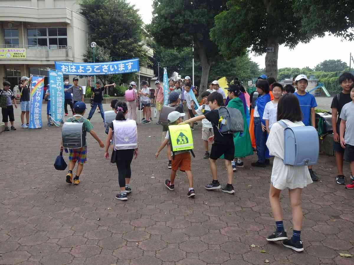 18あいさつ運動 (1)